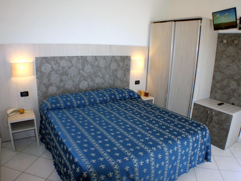 Hotel Europa Park Lido di Spina Kültér fotó