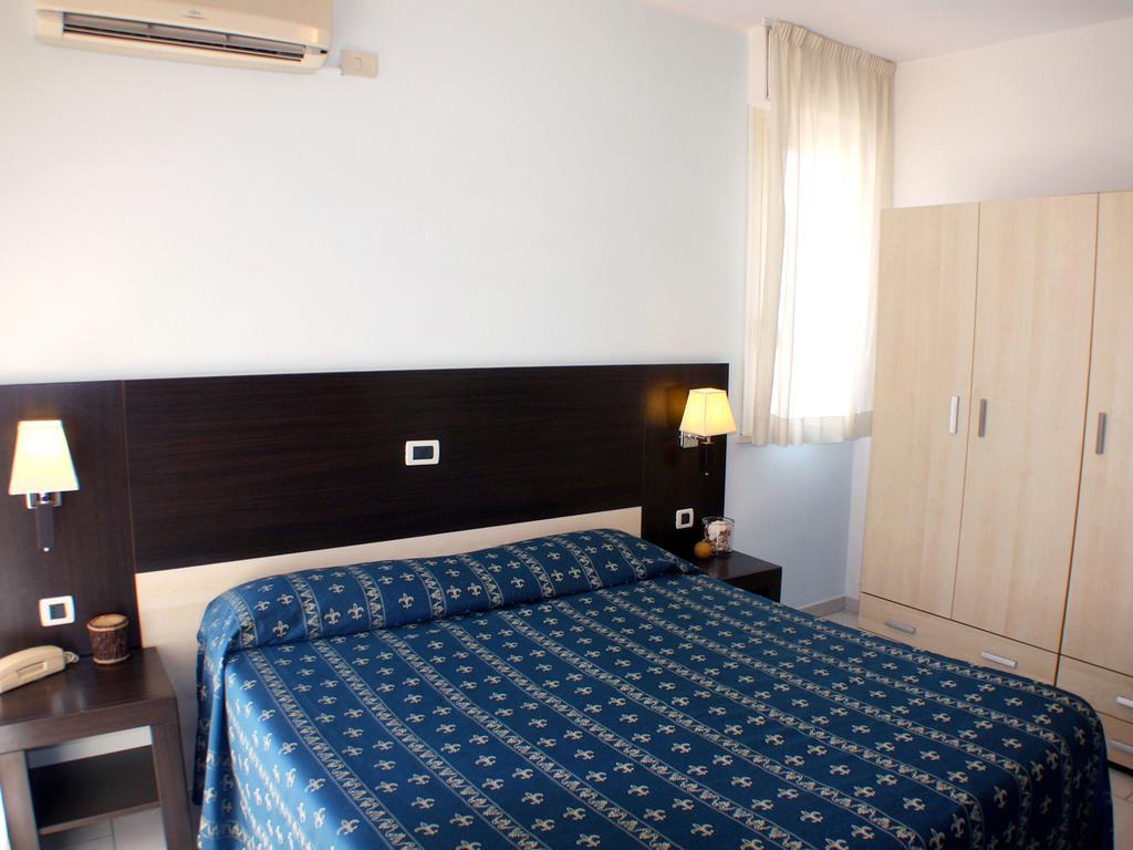 Hotel Europa Park Lido di Spina Kültér fotó