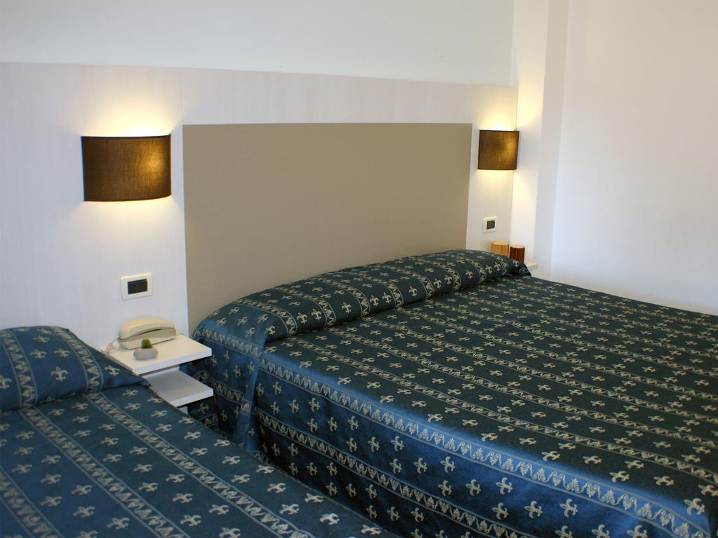 Hotel Europa Park Lido di Spina Kültér fotó